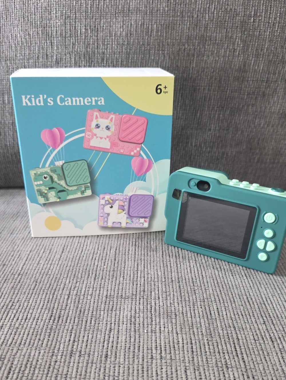 Waayu Kid's Camera - Light Green  Kids Digital Camera, New In Box.